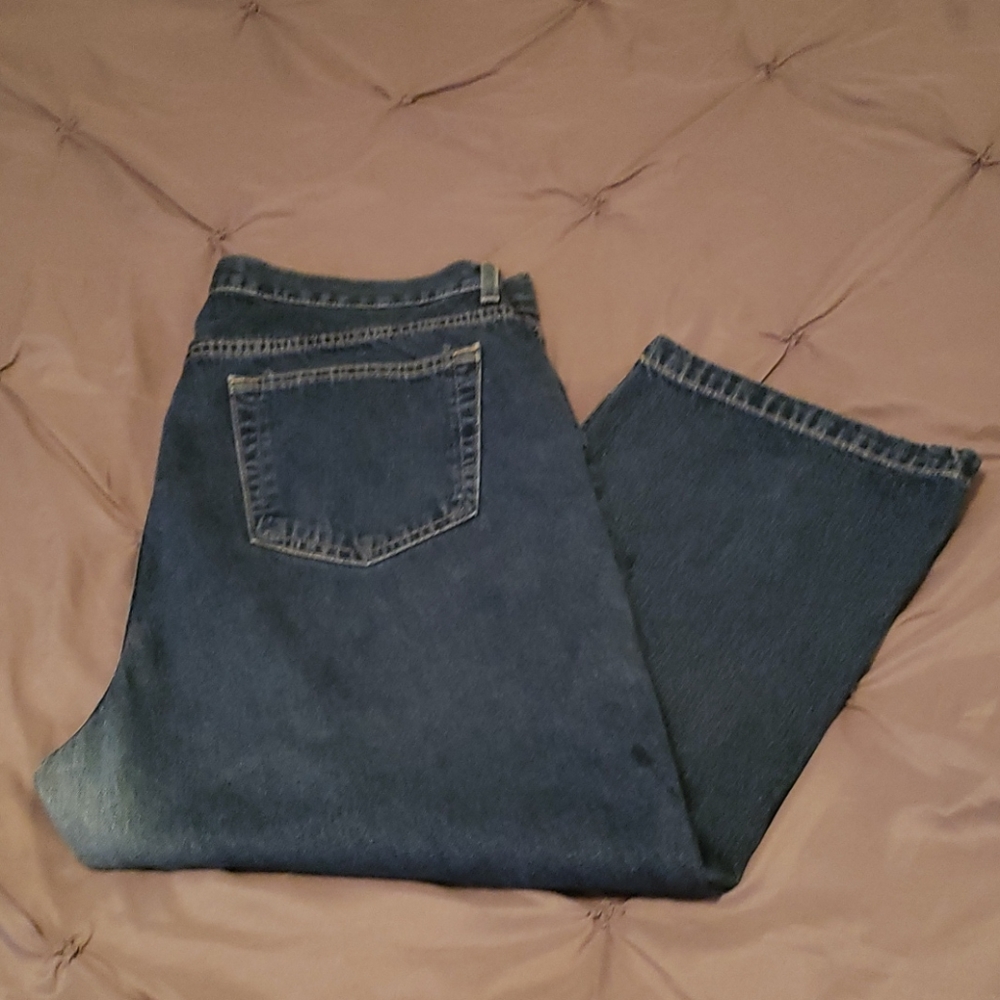 🔵 2 for $15  Gap Boot Cut Cropped Blue Jeans